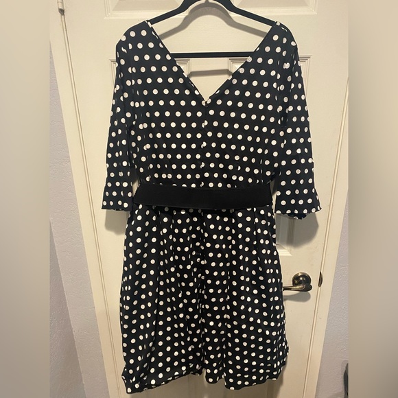 Retro Polka Dot V-neck dress (Size 22) - Picture 7 of 8